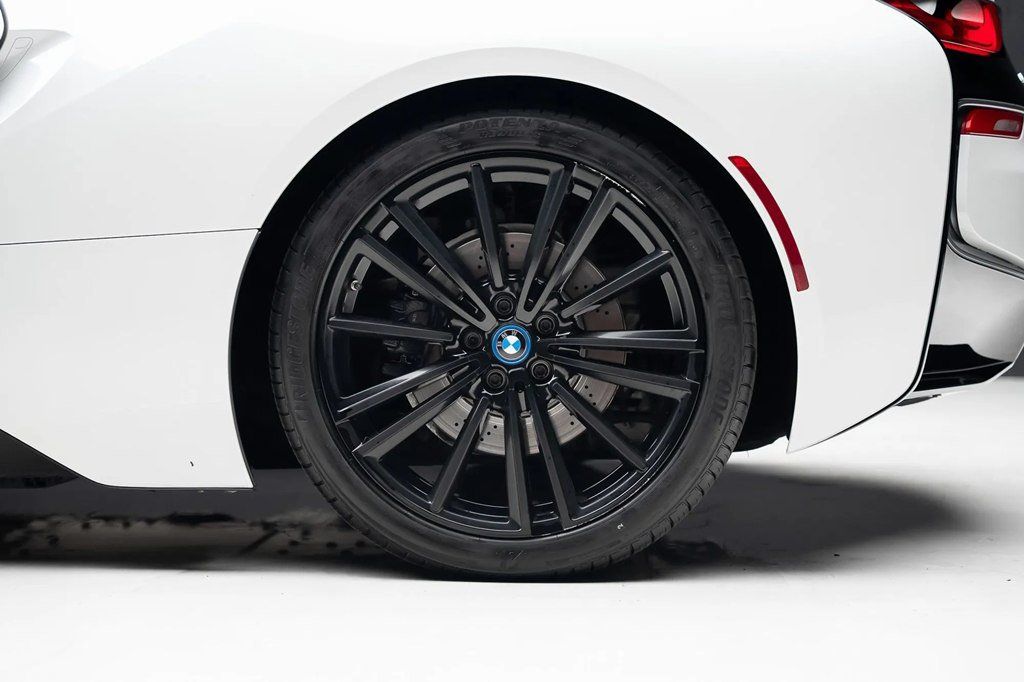 Used 2019 BMW i8 Roadster AWD/4WD image 22