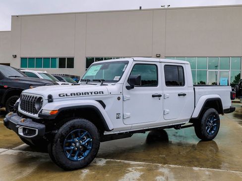 New 2026 Jeep Gladiator Mojave AWD/4WD image 7