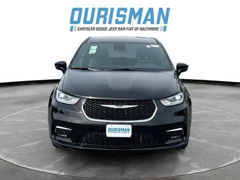 New 2026 Chrysler Pacifica Select w/ S Appearance Package image 8