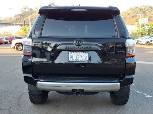 Used 2023 Toyota 4Runner TRD Off-Road Premium w/ Moonroof Package AWD/4WD image 5