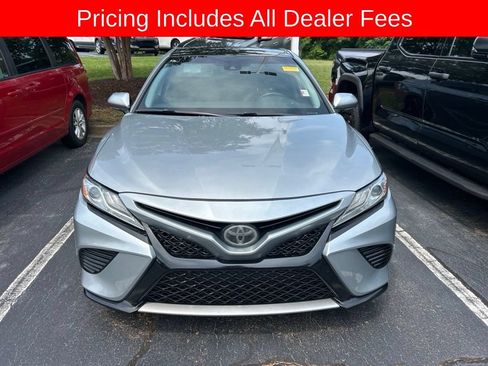 Used 2020 Toyota Camry XSE FWD image 12