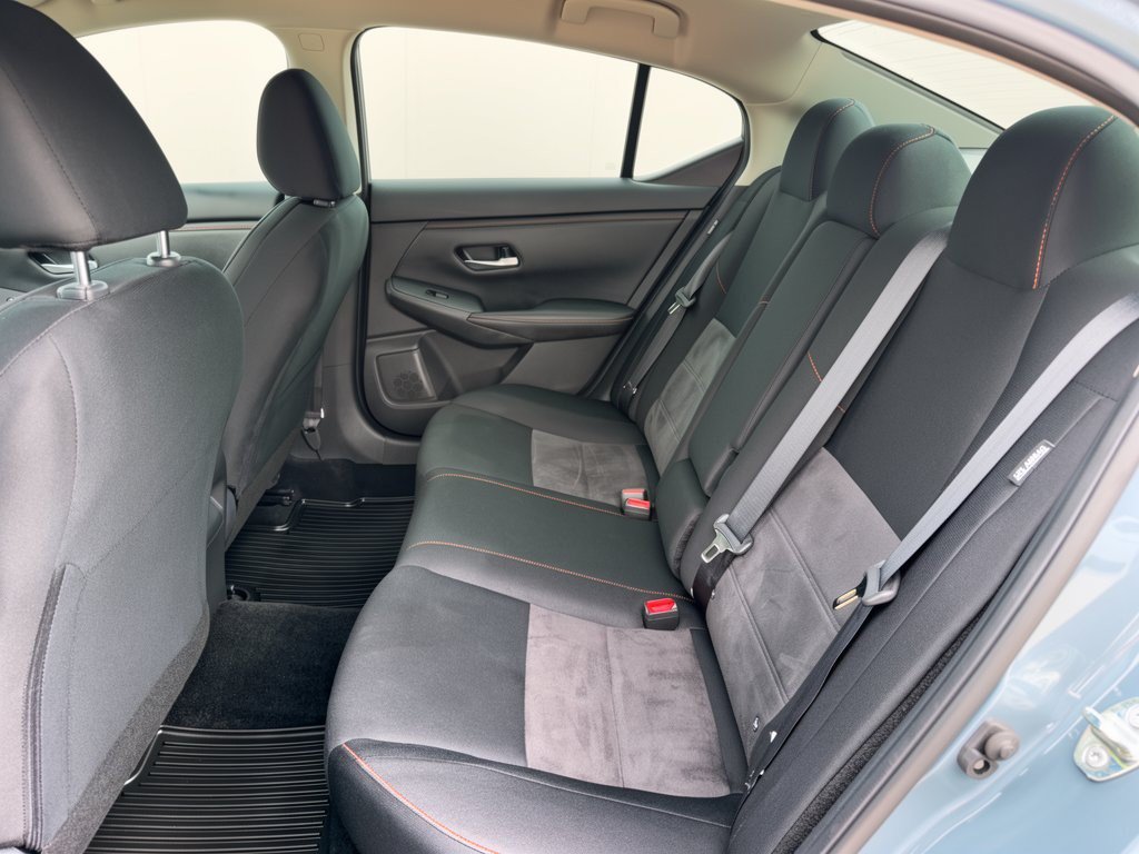 Used 2025 Nissan Sentra SR FWD image 25