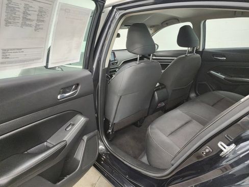 Used 2022 Nissan Altima 2.5 SV FWD image 21