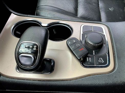 Used 2014 Jeep Grand Cherokee Limited image 35