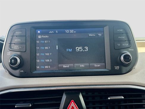Used 2019 Hyundai Santa Fe SE FWD image 14