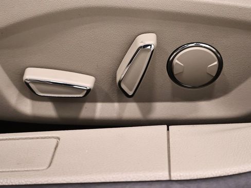 Certified 2017 Ford Fusion SE w/ Fusion SE Technology Package image 14