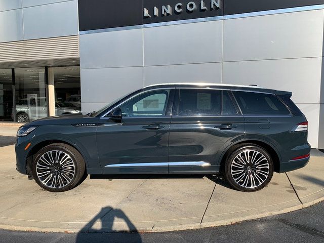 Certified 2025 Lincoln Aviator Black Label AWD/4WD image 2
