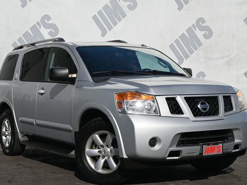 Used 2015 Nissan Armada SV image 3