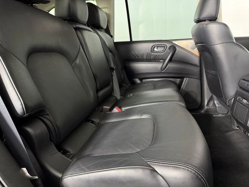 Used 2024 Nissan Armada SL AWD/4WD image 32
