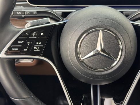 Used 2024 Mercedes-Benz GLS 450 4MATIC image 23