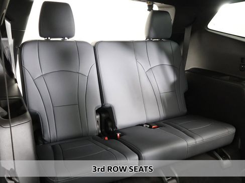 Used 2023 Buick Enclave Essence w/ Experience Buick Package AWD/4WD image 11