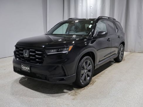Used 2023 Honda Pilot Sport image 7
