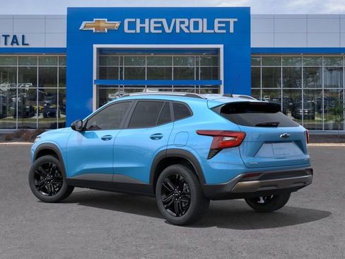 New 2026 Chevrolet Trax ACTIV w/ Sunroof Package FWD image 3