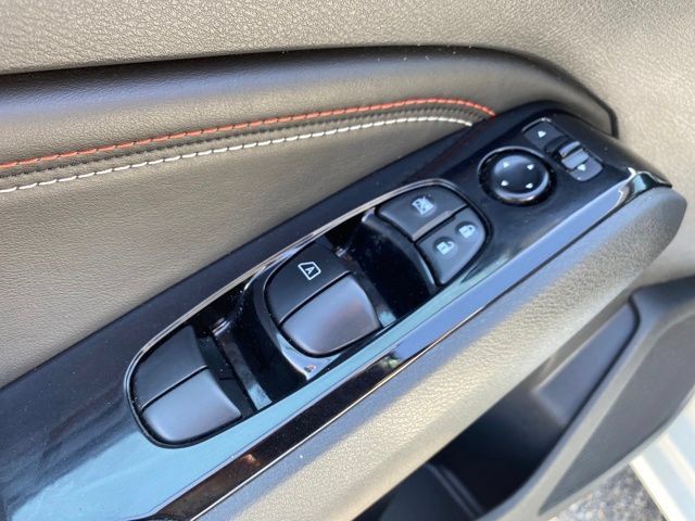 Used 2023 Nissan Altima 2.5 SR AWD/4WD image 18