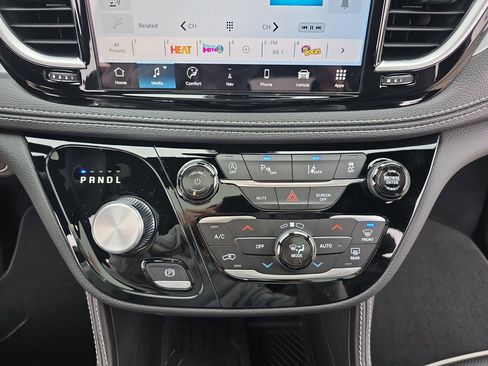 New 2026 Chrysler Pacifica Limited AWD/4WD image 23