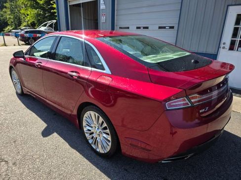 Used 2013 Lincoln MKZ FWD image 7
