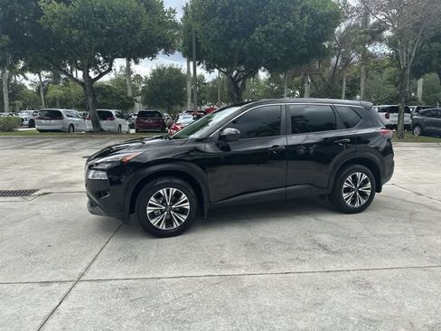 Used 2023 Nissan Rogue SV FWD image 20
