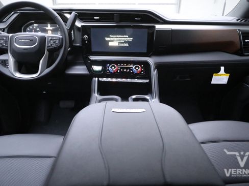 New 2026 GMC Sierra 3500 Denali w/ Technology Package image 13