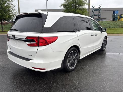Used 2023 Honda Odyssey Elite image 9