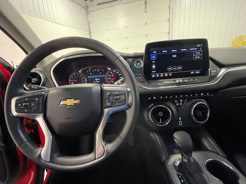 Used 2025 Chevrolet Blazer LT AWD/4WD image 36