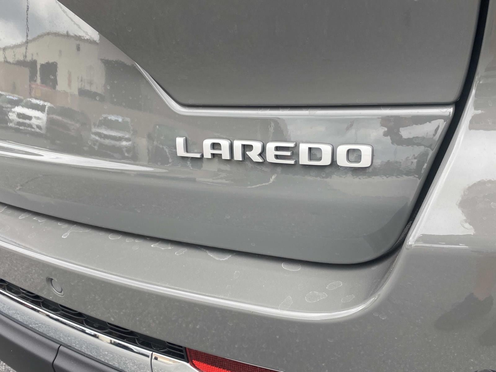 New 2027 Jeep Grand Cherokee Laredo X RWD image 4
