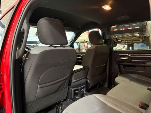 Certified 2024 RAM 2500 Big Horn w/ Safety Group AWD/4WD image 32