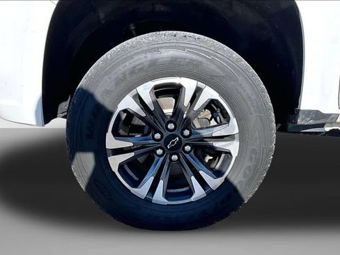 Used 2022 Chevrolet Colorado W/T w/ WT Convenience Package AWD/4WD image 9