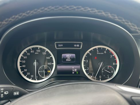 Used 2018 INFINITI QX30 Premium w/ Navigation Package FWD image 14