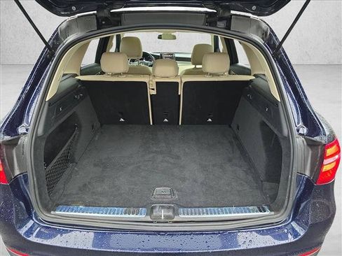 Used 2019 Mercedes-Benz GLC 300 4MATIC image 12