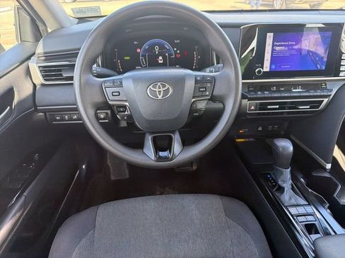 Used 2025 Toyota Camry LE FWD image 14