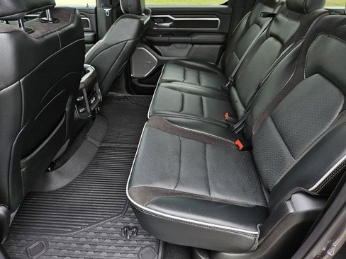Used 2025 RAM 1500 Laramie w/ Night Edition image 33