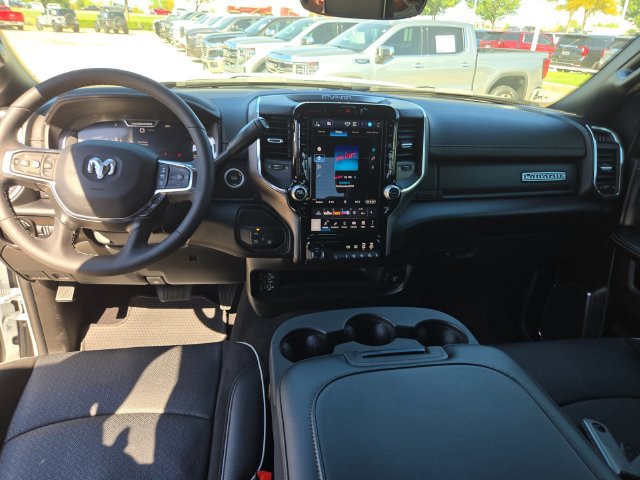 Used 2026 RAM 2500 Laramie AWD/4WD image 19