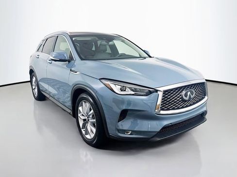 Used 2022 INFINITI QX50 Essential AWD/4WD image 3