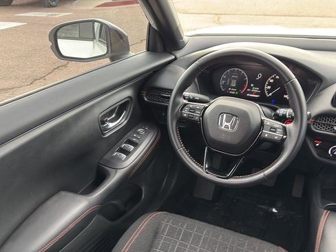 Certified 2025 Honda HR-V Sport image 15