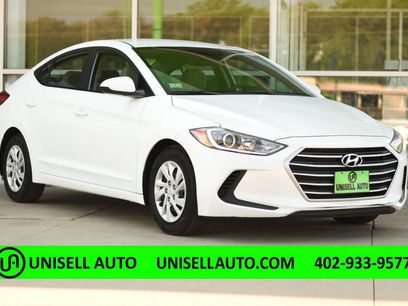 Used 2018 Hyundai Elantra SE w/ Cargo Package