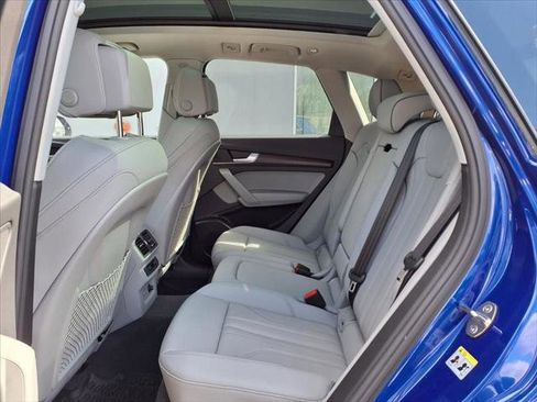 Certified 2025 Audi Q5 e Premium AWD/4WD image 17