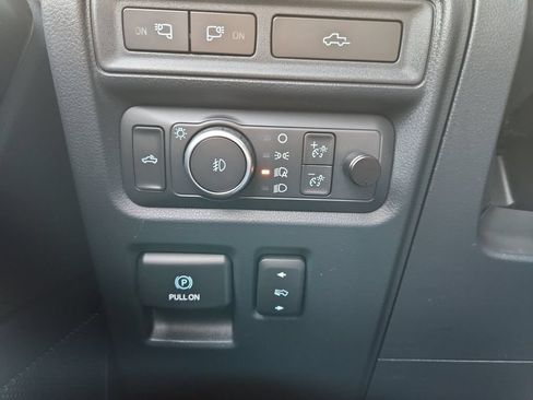 Certified 2022 Ford F150 Raptor w/ Convenience Package AWD/4WD image 27