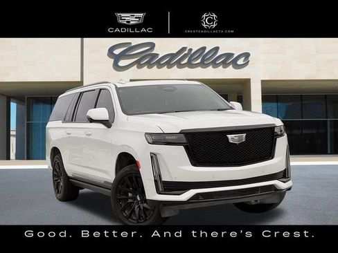 Used 2023 Cadillac Escalade ESV Sport Platinum w/ LPO, ONYX Package AWD/4WD image 2