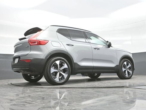 Certified 2026 Volvo XC40 B5 Plus w/ Protection Package Premier AWD/4WD image 24
