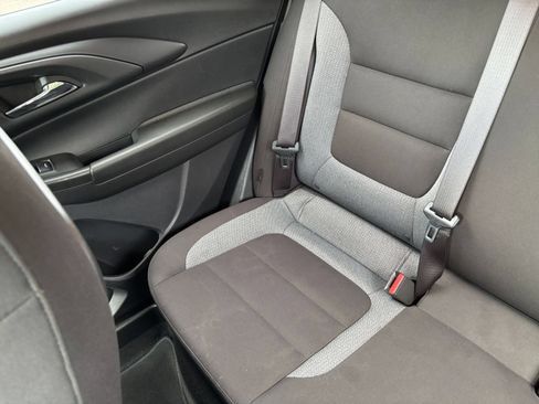 Used 2025 Chevrolet TrailBlazer LT FWD image 38