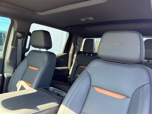 Used 2025 GMC Sierra 1500 AT4 w/ AT4 Premium Package image 14