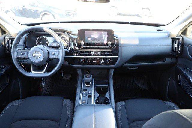 Certified 2025 Nissan Pathfinder SV w/ SV Premium Package FWD image 25