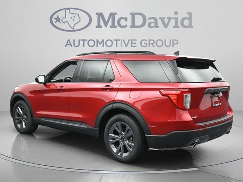 Used 2022 Ford Explorer XLT w/ Equipment Group 202A RWD image 6
