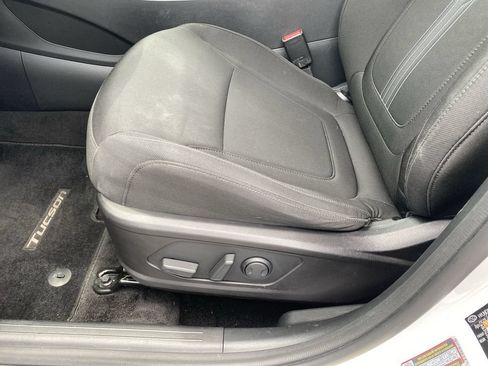 Used 2022 Hyundai Tucson SEL w/ Convenience Package FWD image 12