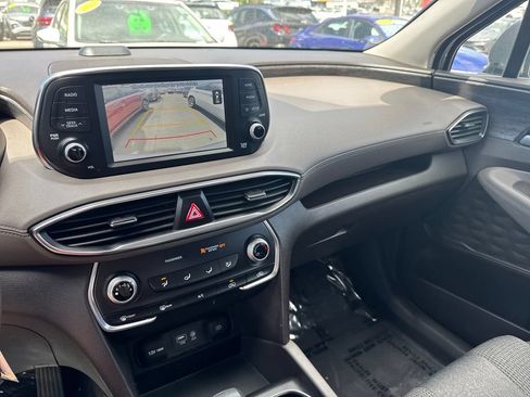 Used 2019 Hyundai Santa Fe SE FWD image 42