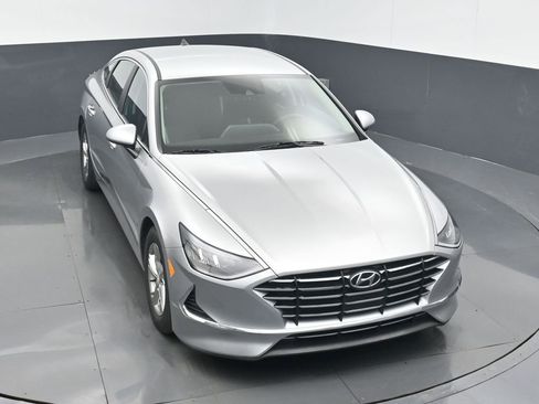 Used 2021 Hyundai Sonata SE image 3