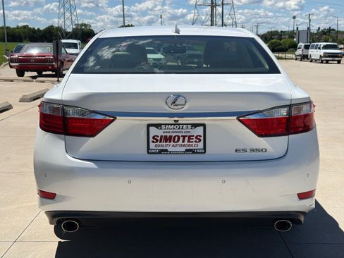 Used 2015 Lexus ES 350 w/ Luxury Package FWD image 5