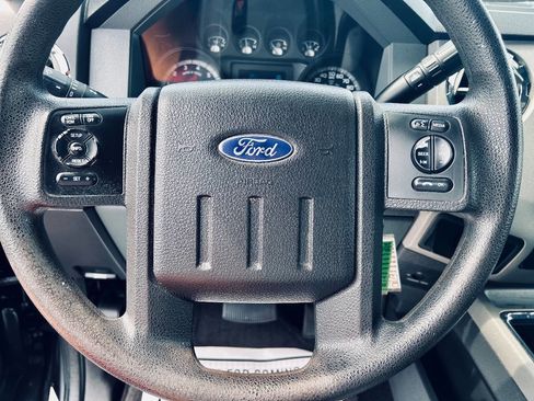 Used 2014 Ford F250 XLT w/ XLT Interior Package image 17