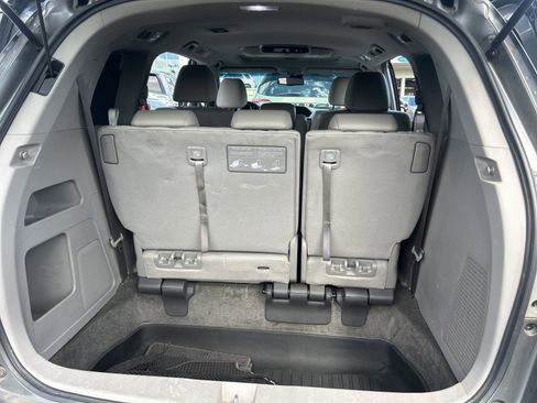 Used 2012 Honda Odyssey Touring Elite image 10