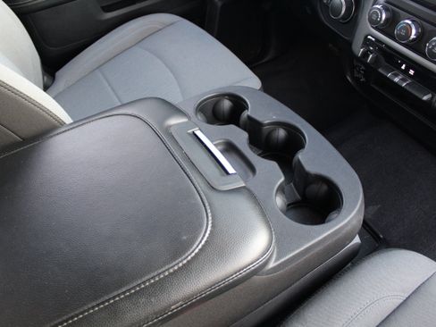 Used 2024 RAM 2500 Big Horn w/ Bed Utility Group image 20